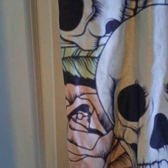 Leggings Forbidden Rose skull & roses - Picture 4 of 4